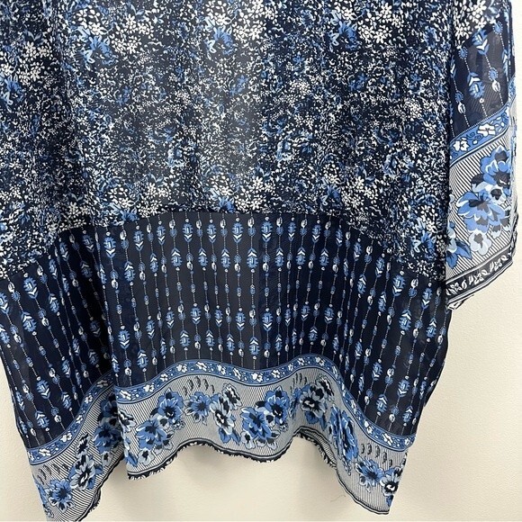 Sadie Robertson Navy Blue Floral Boho Kimono Size Medium - Picture 8 of 13